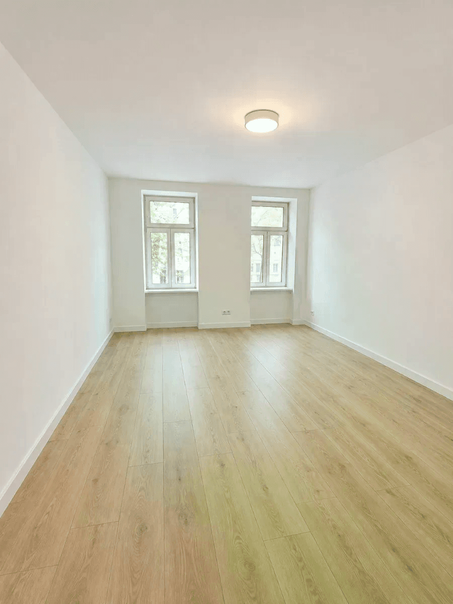 Sanierte 2 Zimmer, 58 m², 1100 Wien — Bild 2 von 7