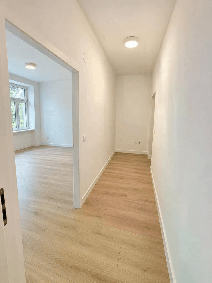 Sanierte 2 Zimmer, 58 m², 1100 Wien — Bild 3 von 7